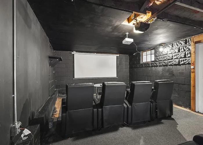 Theater Nights, Game & Balcony Delights Сasa de vacaciones Rockford